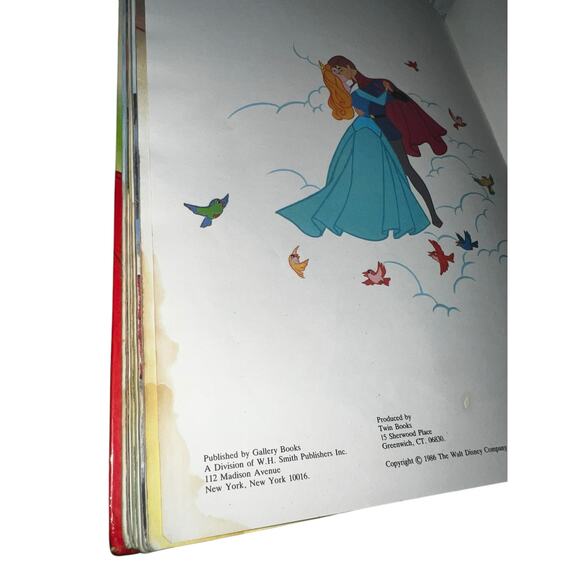 Vintage 80s-90s Disney's Classic hardcover Books lot of 5 sleeping beauty,alice - Picture 8 of 16